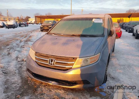 2011 Honda Odyssey Ex-L z USA, uszkodzony, nr VIN 5FNRL5H66BB052256
